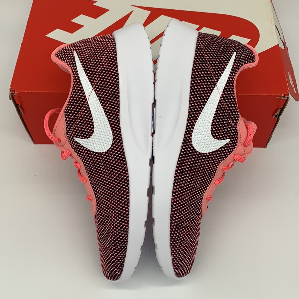 WMNS Nike TANJUN - Picture 8 of 11